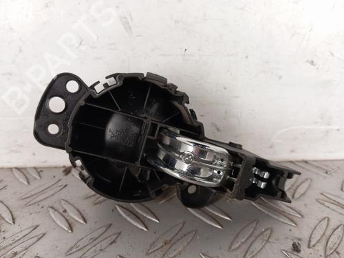 Used Front right interior door handle Front right interior door handle MINI MINI (R56) Cooper (120 hp) 34315185 34315185