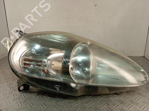 Used Right headlight Right headlight FIAT GRANDE PUNTO (199_) 1.3 D Multijet (199.AXD11, 199.AXD1A, 199.AXD1B,... (90 hp) 39542658 39542658