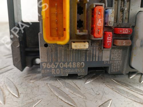 Used Fuse box Fuse box 34312572 34312572