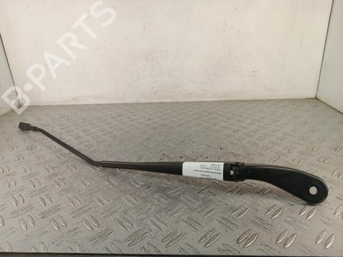 front-windshield-wiper-arm-dacia-sandero-iii-2021-37738554 main image