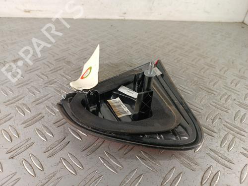 right-tailgate-light-renault-captur-i-j5_-h5_-2013-34316634 main image