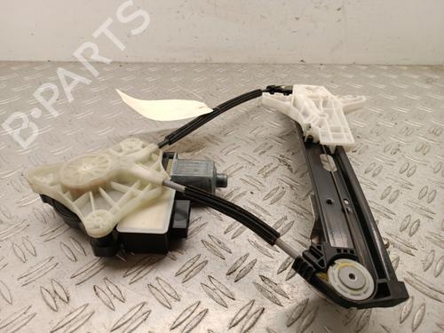 Elevador vidro trás esquerdo Elevador vidro trás esquerdo VW POLO VI (AW1, BZ1, AE1) 1.0 TSI (95 hp) 34310732 34310732