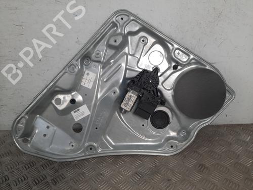 Elevador vidro trás esquerdo Elevador vidro trás esquerdo VW PASSAT B5 Variant (3B5) 1.9 TDI (115 hp) 34306716 34306716