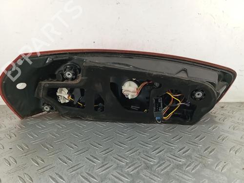 right-taillight-citroen-c4-picasso-ii-2013-38030590 main image