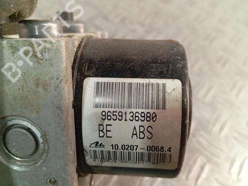 Used ABS pump ABS pump PEUGEOT 206 Hatchback (2A/C) 1.4 HDi eco 70 (68 hp) 40188445 40188445