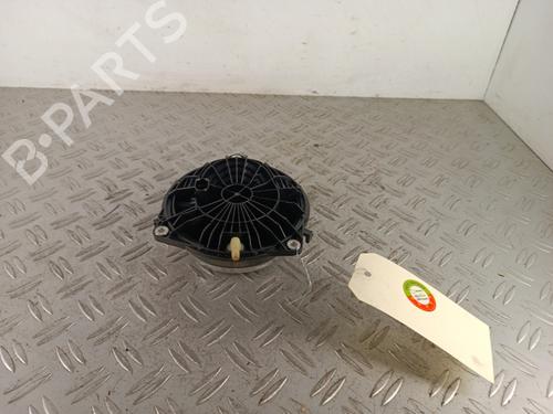 Used Tailgate handle Tailgate handle VW POLO VI (AW1, BZ1, AE1) 1.0 TSI (95 hp) 34311901 34311901