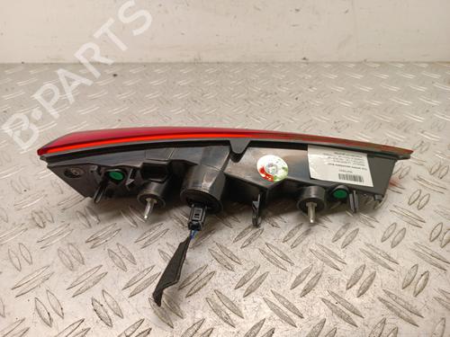 right-tailgate-light-renault-captur-ii-hf_-2020-37738757 main image