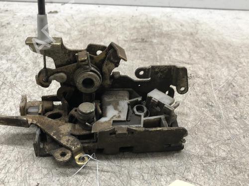 Højre fortil lås Højre fortil lås MERCEDES-BENZ VITO Van (W638) 110 D 2.3 (638.074, 638.078) (98 hp) 34306614 34306614