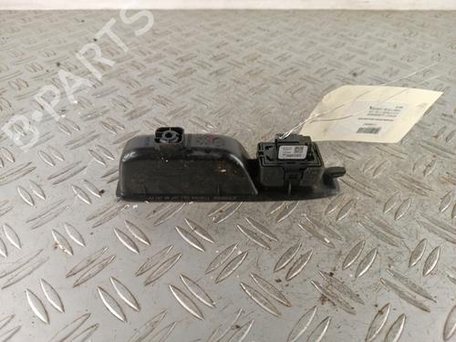 Right rear window switch RENAULT CLIO V (B7_) 1.0 TCe 90 (B7MT) | BP37738479I28 - Image 2