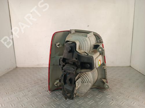 Używane Lampa tylna prawa Lampa tylna prawa VW TOURAN (1T1, 1T2) [2003-2011] 37245426 37245426