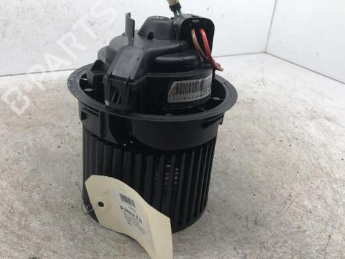 Varmeblæser Varmeblæser DACIA SANDERO II TCe 90 (B8M1, B8MA, B8AC) (90 hp) 34307357 34307357