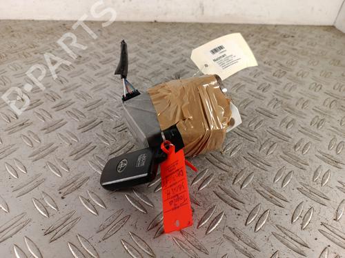 Used Ignition barrel Ignition barrel TOYOTA YARIS (_P13_) 1.5 Hybrid (NHP130_, NHP130) (101 hp) 34313417 34313417