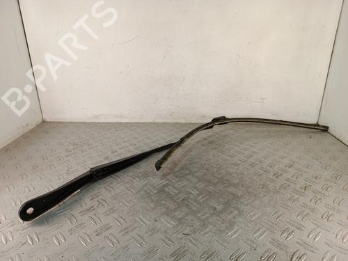 front-windshield-wiper-arm-renault-clio-v-b7_-2019-34319085 main image