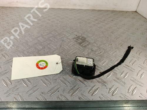Used Right rear window switch Right rear window switch 36300519 36300519