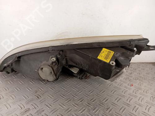 Faro anteriore destro Faro anteriore destro MITSUBISHI COLT VI (Z3_A, Z2_A) 1.5 DI-D (Z39A) (95 hp) 34313038 34313038