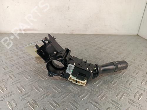 switch-kia-ceed-sportswagon-jd-2012-2013-2014-2015-2016-2017-2018-34318640 main image