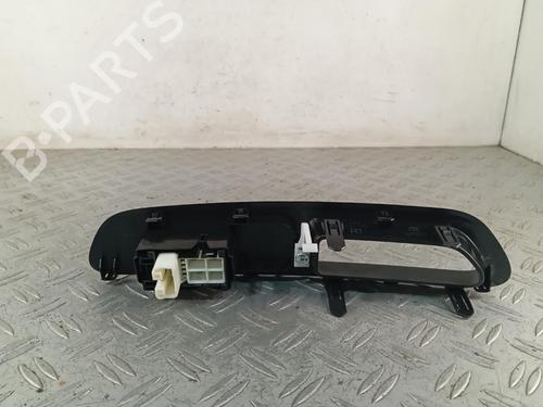Used Right front window switch Right front window switch TOYOTA AYGO X (_B7_) 1.0 VVT-i (KGB70) (72 hp) 39712046 39712046