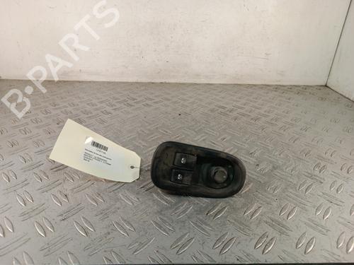 Used Left front window switch Left front window switch RENAULT MASTER III Van (FV) 2.3 dCi 130 FWD (FV0M, FV0Y, FV0J, FV02, FV03) (130 hp) 36590264 36590264