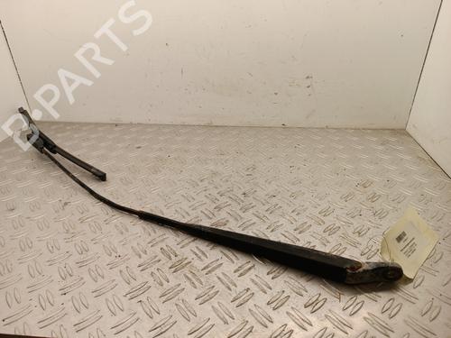 front-windshield-wiper-arm-renault-clio-iii-br01-cr01-2005-2006-2007-2008-2009-2010-2011-2012-2013-2014-35934276 main image