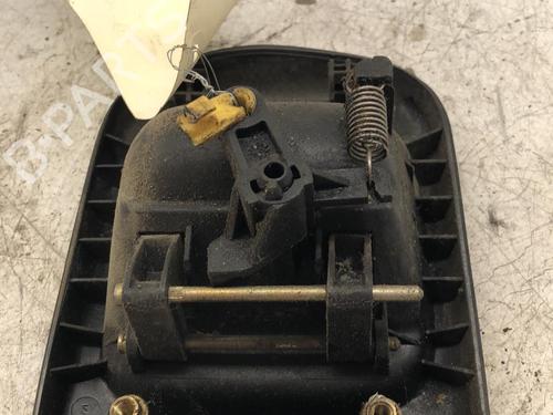 Used Front left exterior door handle Front left exterior door handle RENAULT MASTER II Platform/Chassis (ED/HD/UD) 2.5 D (80 hp) 34306141 34306141