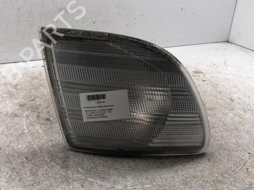 Used Right front indicator Right front indicator MERCEDES-BENZ VITO Bus (W638) 110 CDI 2.2 (638.194) (102 hp) 34306847 34306847