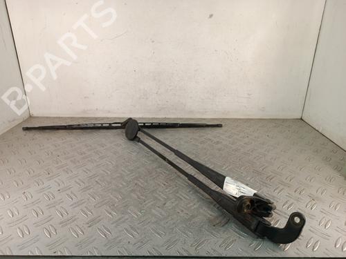 Used Front windshield wiper arm Front windshield wiper arm 38531519 38531519