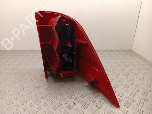 right-taillight-peugeot-1007-km_-2005-34308525 main image