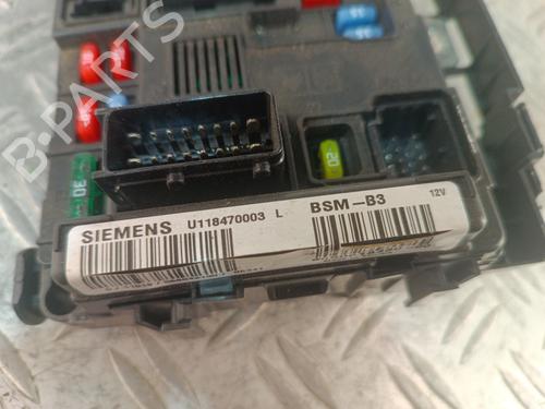 Used Fuse box Fuse box 34317883 34317883