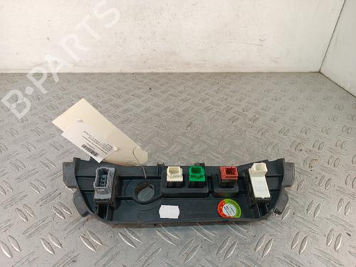 Fensterheberschalter links vorne für Fensterheberschalter links vorne CITROËN BERLINGO Box Body/MPV (B9) [2008-2026] 34722743 34722743