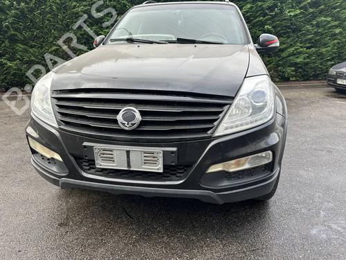 Right front fog light SSANGYONG REXTON W / REXTON 2.2 Xdi All-wheel Drive | BP36135709C31 - Image 4