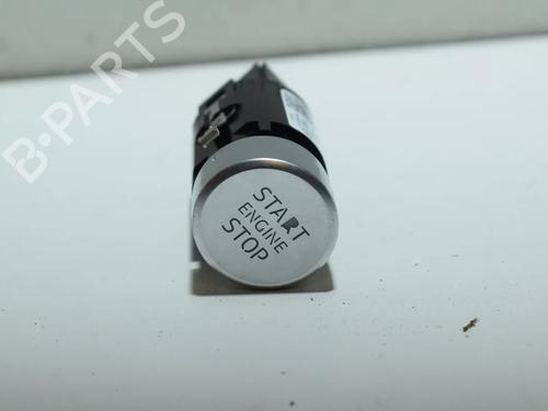 switch-audi-a4-b9-8w2-8wc-2015-36136058 main image