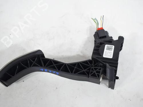 Used Pedal Pedal 39501812 39501812