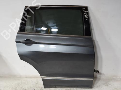 Puerta trasera derecha Puerta trasera derecha VW TIGUAN (AD1, AX1) 1.4 TSI (150 hp) 36517292 36517292