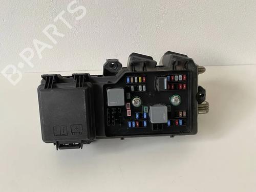 Used Fuse box Fuse box LAND ROVER RANGE ROVER EVOQUE (L551) 2.0 D180 MHEV 4x4 (180 hp) 36133337 36133337
