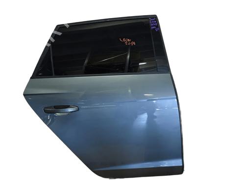 right-rear-door-seat-leon-5f1-2012-2013-2014-2015-2016-2017-2018-2019-2020-2021-36136008 main image