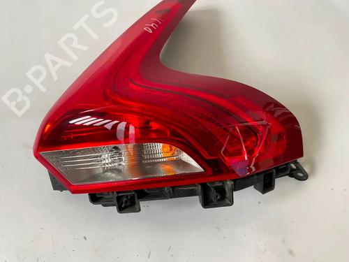 Used Right taillight Right taillight VOLVO V40 Hatchback (525) D2 (120 hp) 36133250 36133250