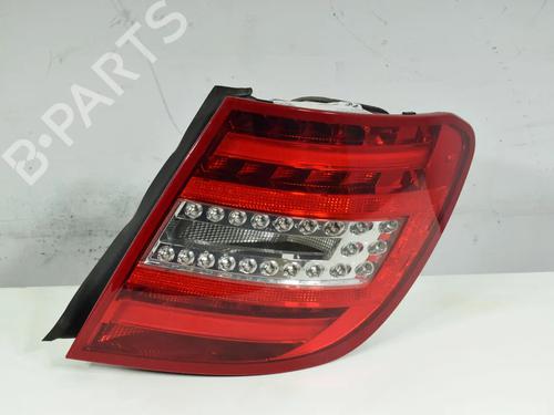 Used Right taillight Right taillight MERCEDES-BENZ C-CLASS T-Model (S204) [2007-2014] 39910327 39910327