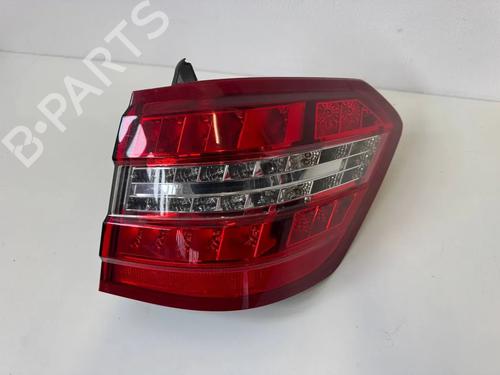 right-taillight-mercedes-benz-e-class-t-model-s212-2009-2010-2011-2012-2013-2014-2015-2016-36133557 main image