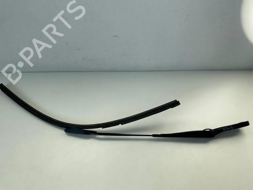 Used Front windshield wiper arm Front windshield wiper arm BMW 1 (F40) 118 d (150 hp) 36133961 36133961