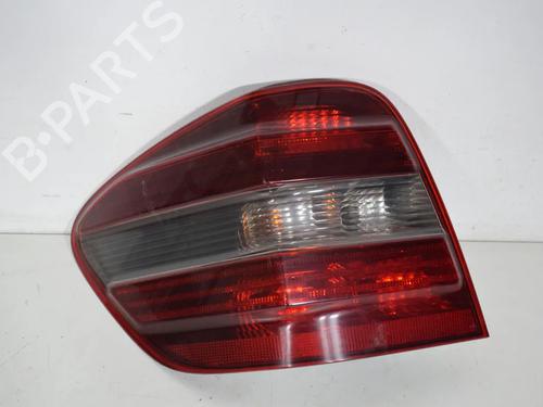 left-taillight-mercedes-benz-m-class-w164-2005-2006-2007-2008-2009-2010-2011-2012-36137384 main image