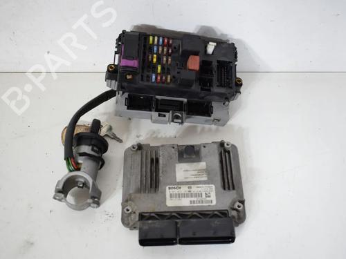 Used Engine control unit (ECU) Engine control unit (ECU) IVECO DAILY IV Platform/Chassis 35C10, 35S10 (95 hp) 36137370 36137370