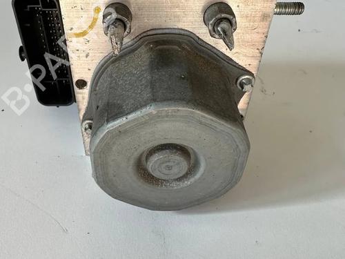 Used ABS pump ABS pump DACIA DUSTER (HS_) 1.5 dCi 4x4 (109 hp) 36133134 36133134