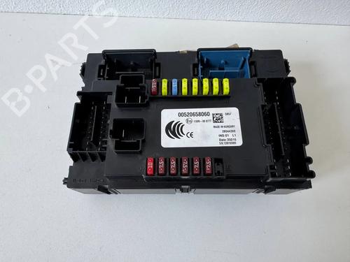 fuse-box-fiat-500x-334_-2014-36134384 main image