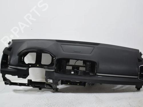 dashboard-skoda-karoq-nu7-nd7-2017-39235797 main image