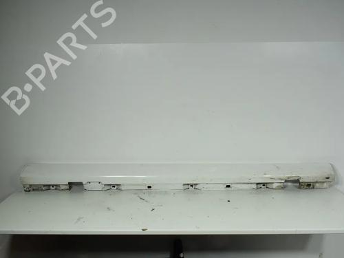 Faldon derecho Faldon derecho MERCEDES-BENZ B-CLASS Sports Tourer (W247) B 200 d 4-matic (247.013) (150 hp) 36136553 36136553