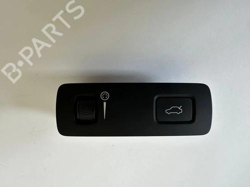 switch-volvo-xc40-536-2017-36133425 main image