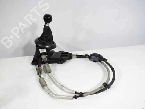 Used Gear lever Gear lever MINI MINI (F55) One D (95 hp) 40172795 40172795