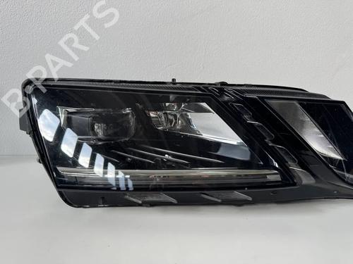 Right headlight SKODA OCTAVIA III Combi (5E5, 5E6) 2.0 TDI 4x4 | BP36134205C29 - Image 2