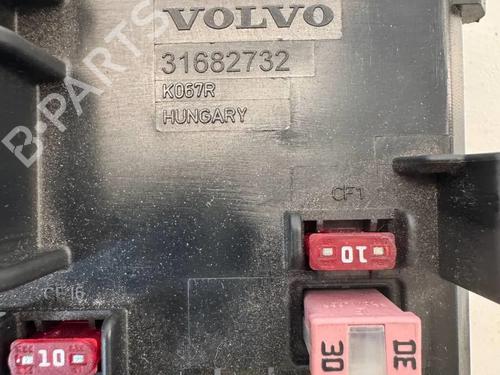 Fuse box VOLVO XC60 II (246) B4 Mild-Hybrid AWD | BP36133792E1 - Image 3