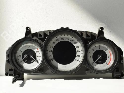 instrument-cluster-mercedes-benz-c-class-t-model-s204-2007-2008-2009-2010-2011-2012-2013-2014-36135378 main image
